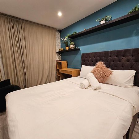 Wallwood Rooms Лондон Экстерьер фото