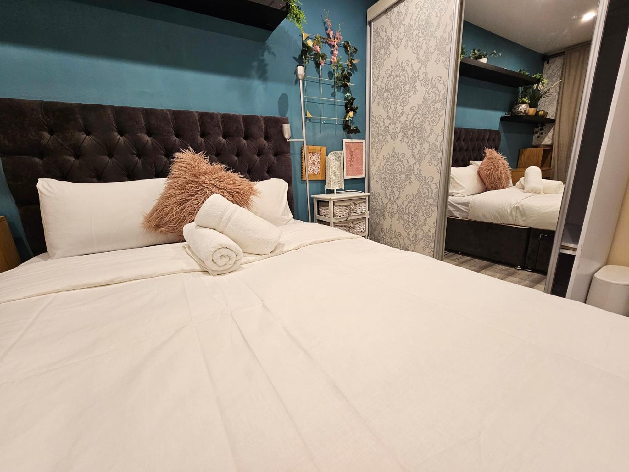 Wallwood Rooms Лондон Экстерьер фото
