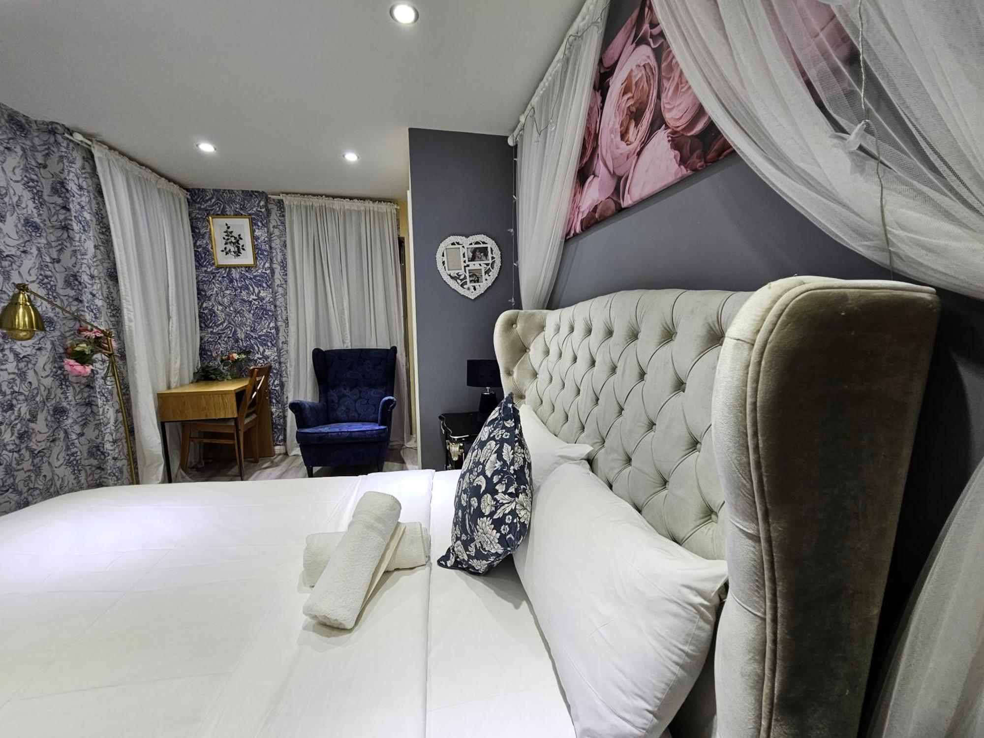 Wallwood Rooms Лондон Экстерьер фото