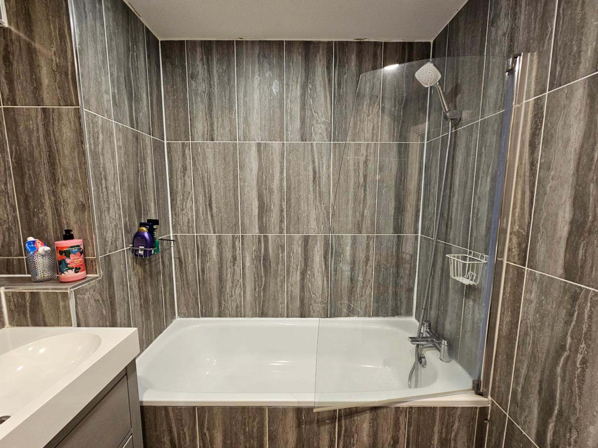 Wallwood Rooms Лондон Экстерьер фото