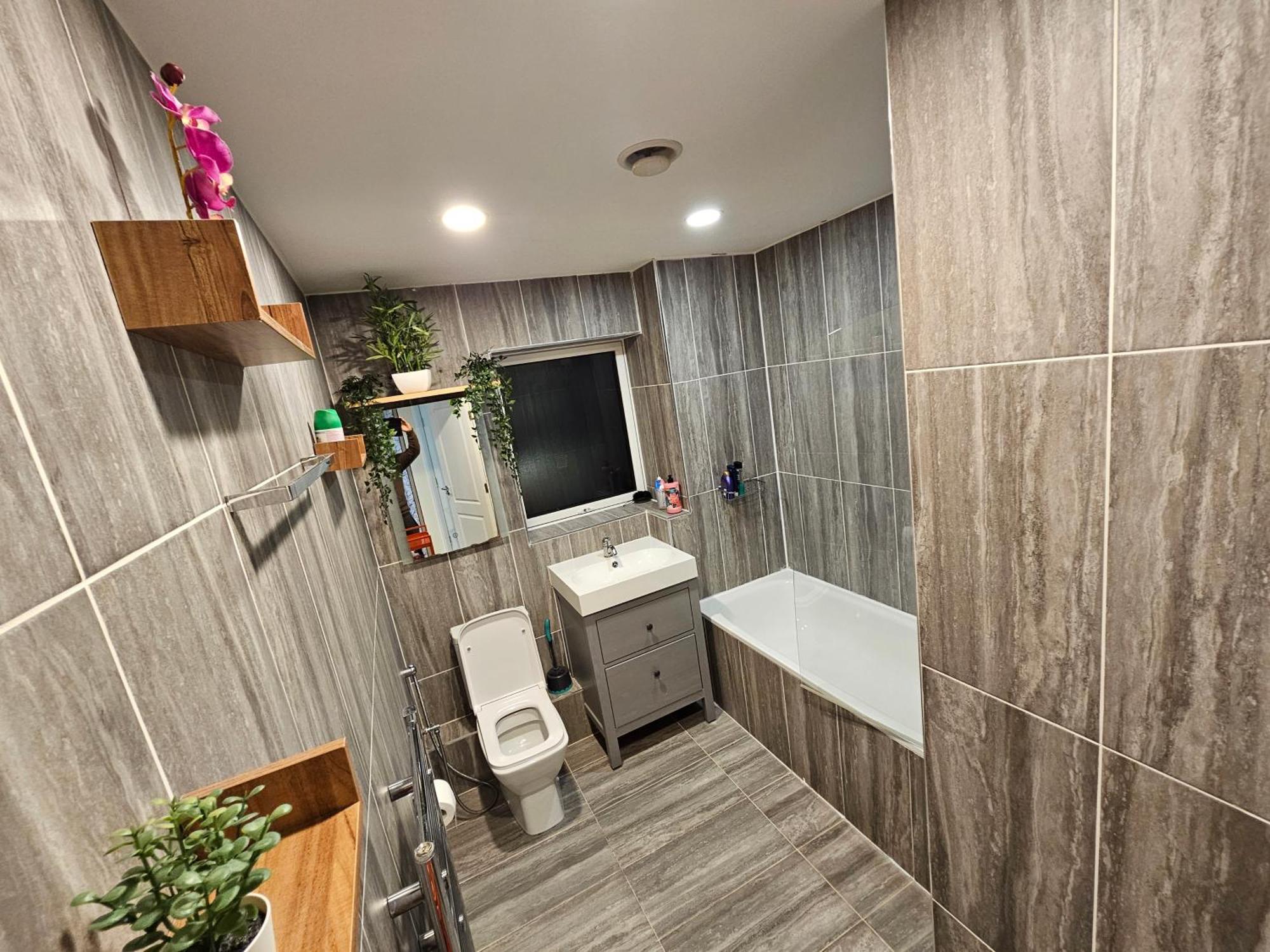 Wallwood Rooms Лондон Экстерьер фото